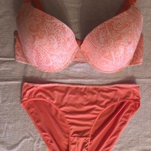 Bra and underwear set NWOT